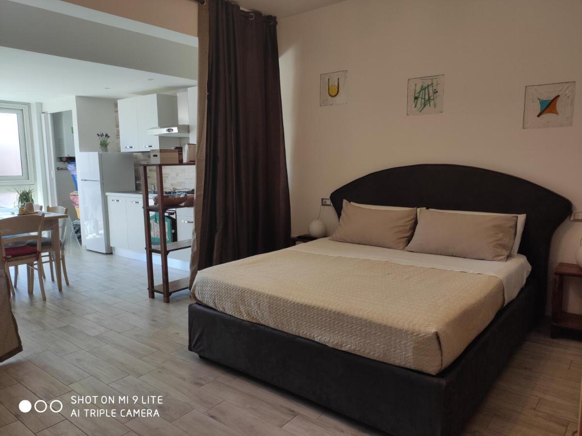 スルモナ Il Labirinto Bed & Breakfast エクステリア 写真