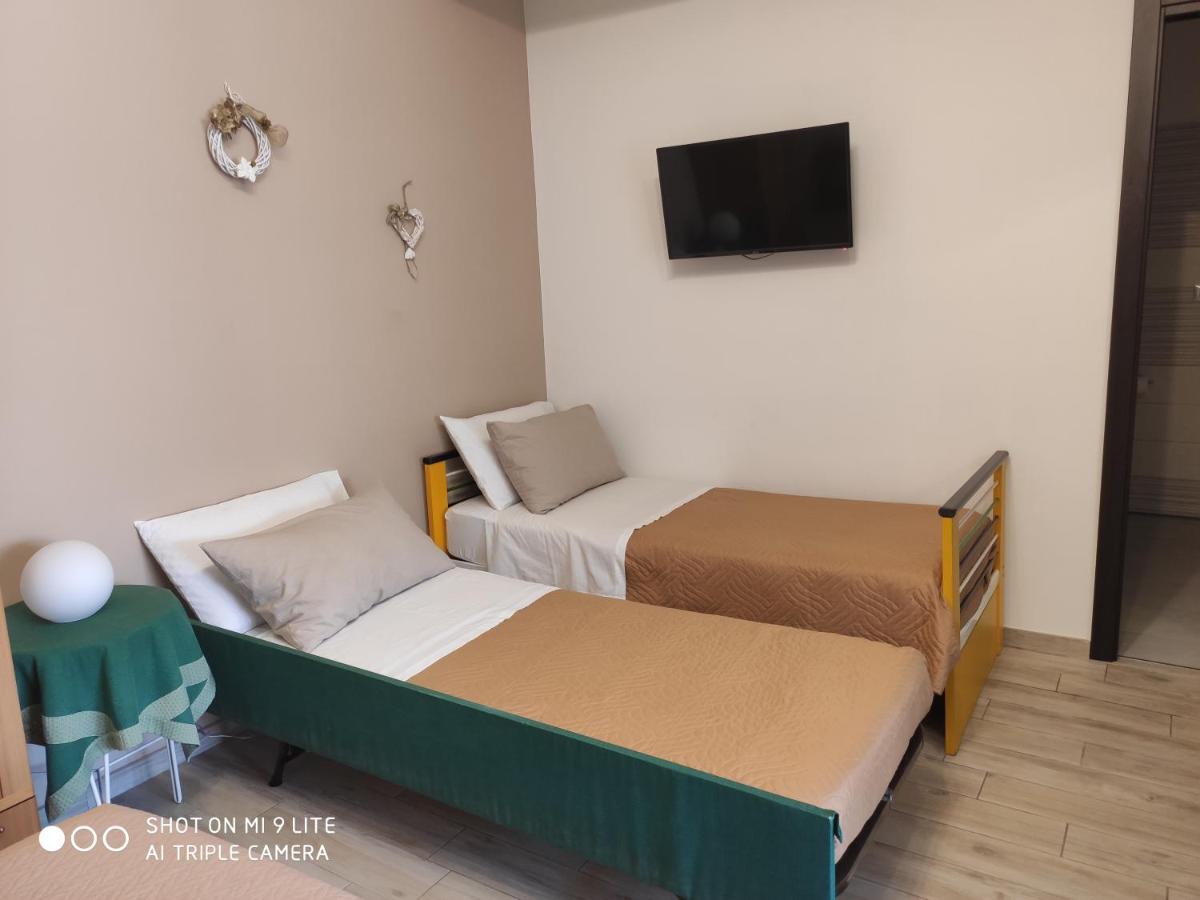 スルモナ Il Labirinto Bed & Breakfast エクステリア 写真