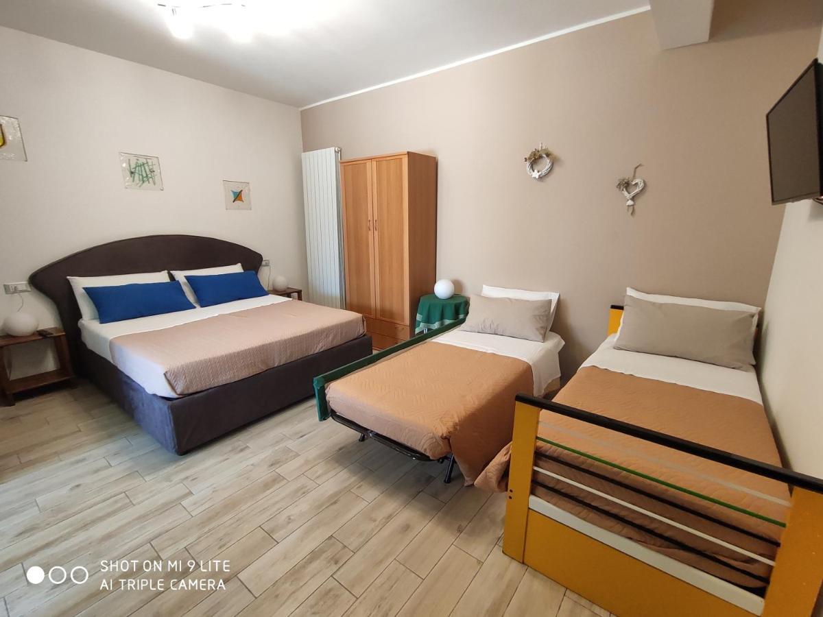 スルモナ Il Labirinto Bed & Breakfast エクステリア 写真
