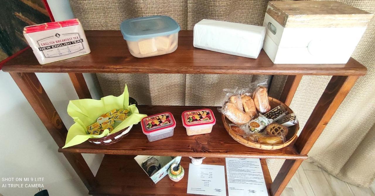 スルモナ Il Labirinto Bed & Breakfast エクステリア 写真